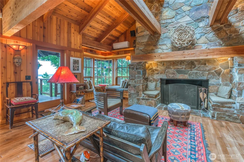 186 Sunrise Bluff Lane Orcas Island, WA 98279