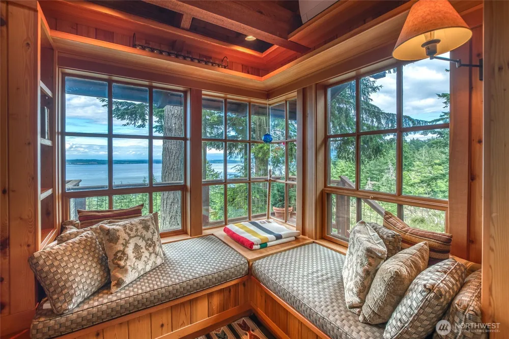 186 Sunrise Bluff Lane Orcas Island, WA 98279