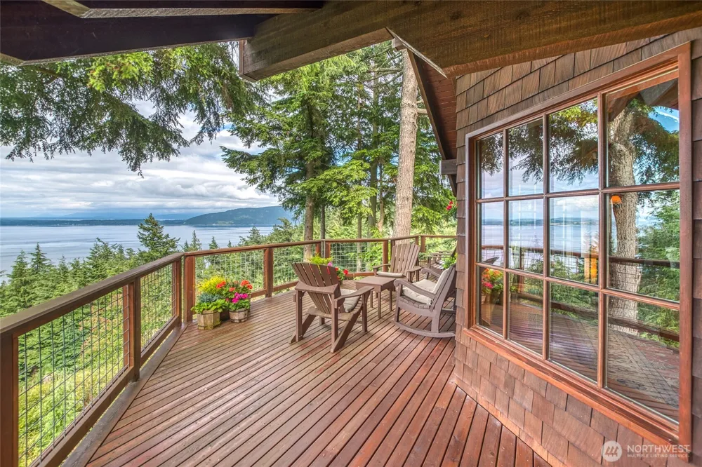 186 Sunrise Bluff Lane Orcas Island, WA 98279