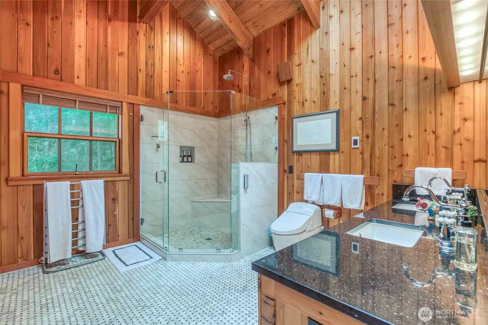 186 Sunrise Bluff Lane Orcas Island, WA 98279
