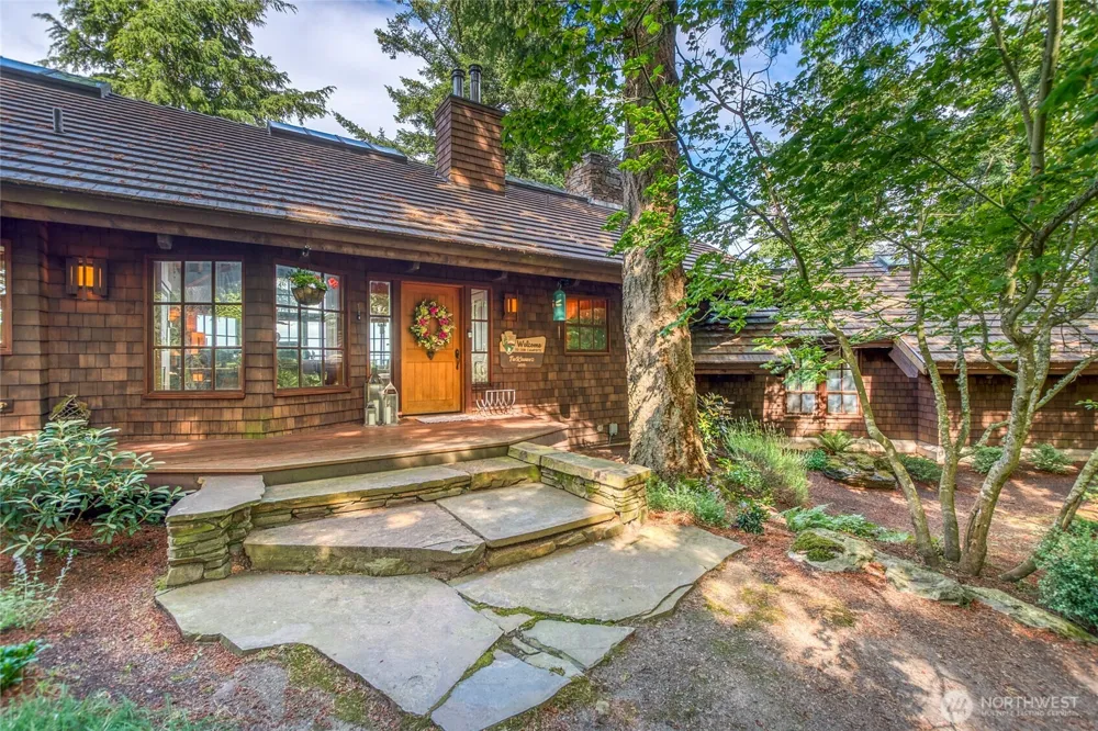 186 Sunrise Bluff Lane Orcas Island, WA 98279