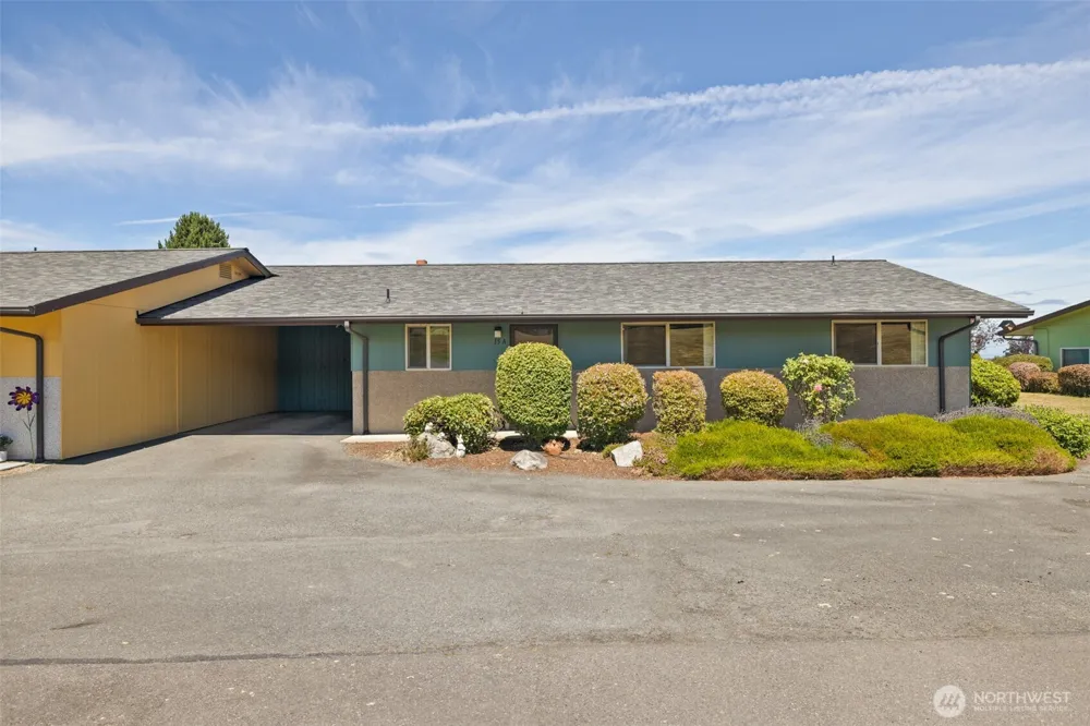 1301 S 3rd Avenue #15A Sequim, WA 98382