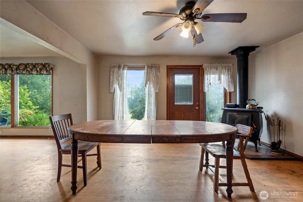8344 Highway 112 Sekiu, WA 98381