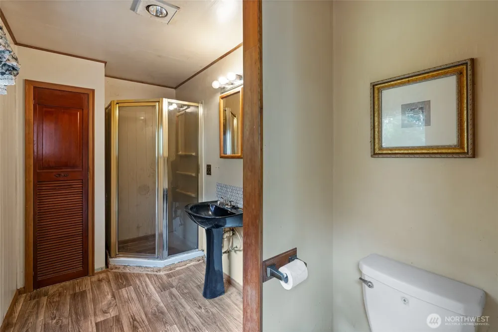 8344 Highway 112 Sekiu, WA 98381