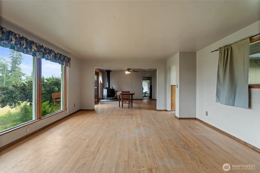 8344 Highway 112 Sekiu, WA 98381