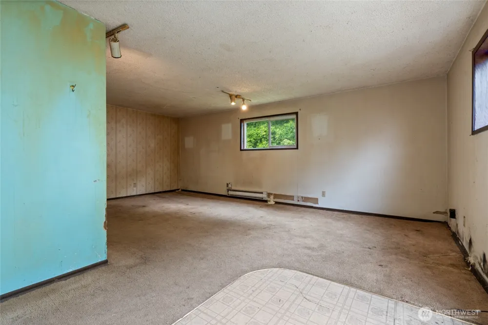 8344 Highway 112 Sekiu, WA 98381