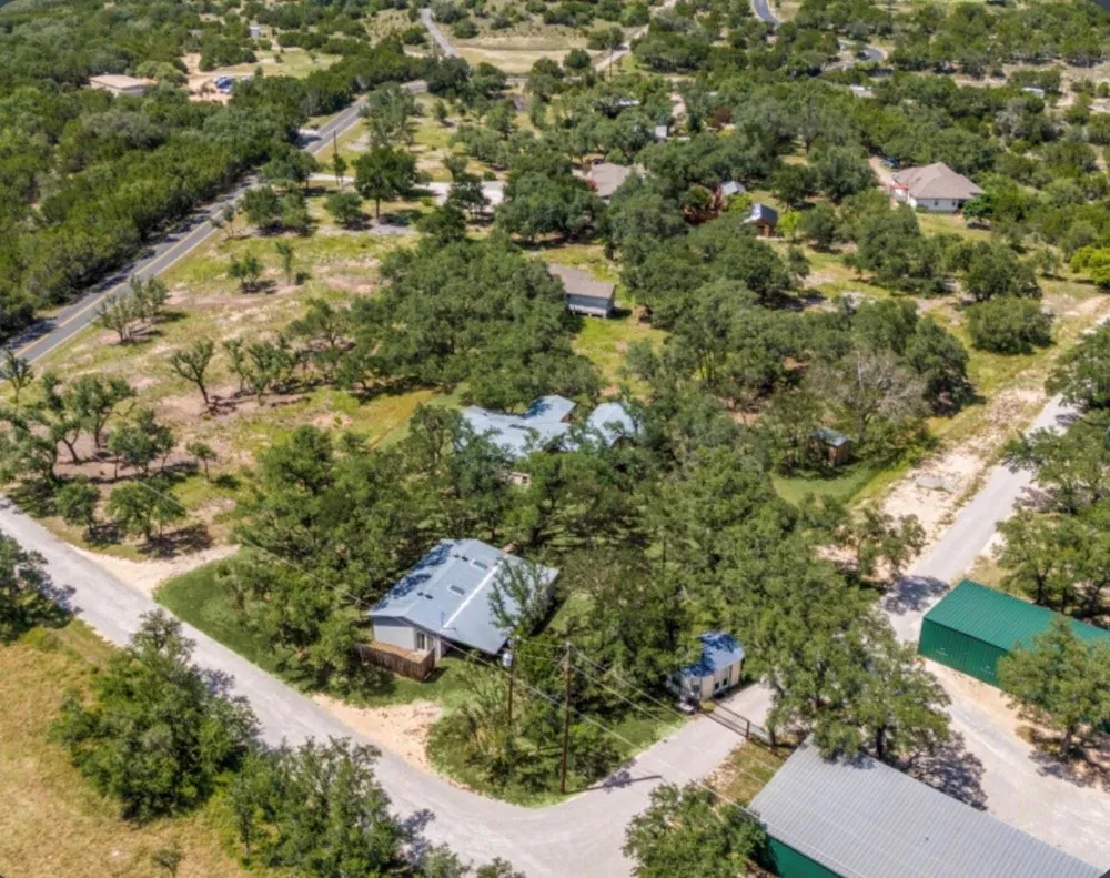 3607 Crawford Road Spicewood, TX 78669