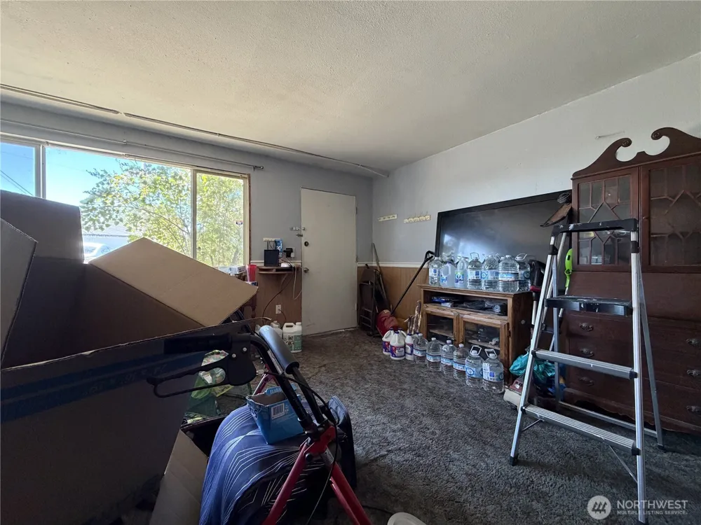 2745 NE Westshore Dr Moses Lake, WA 98837