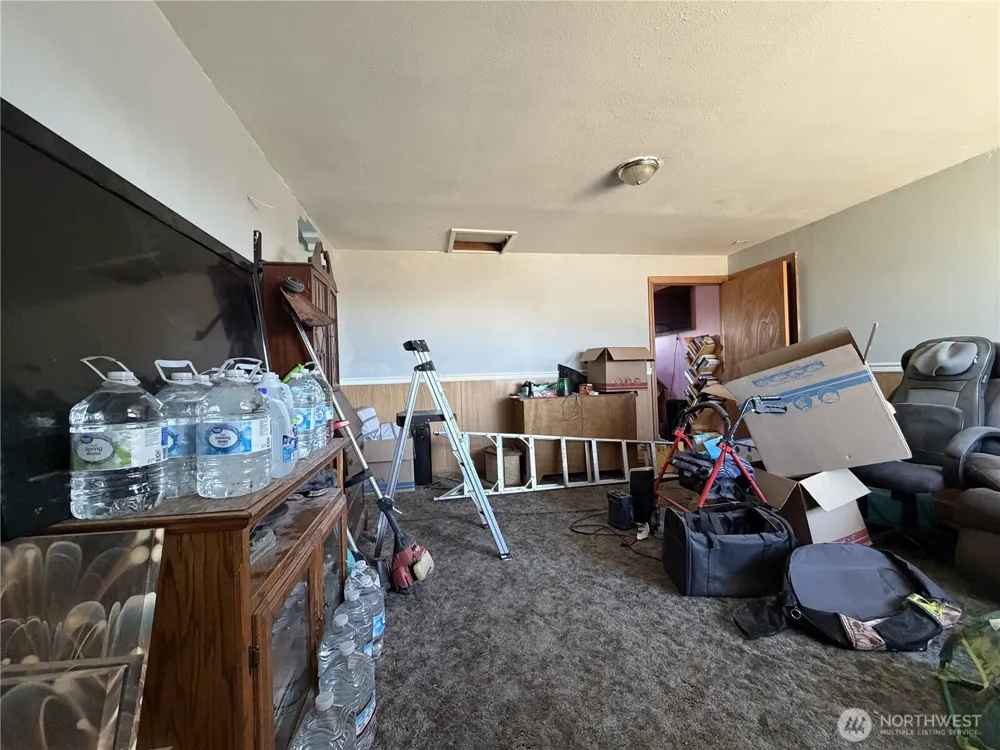 2745 NE Westshore Dr Moses Lake, WA 98837