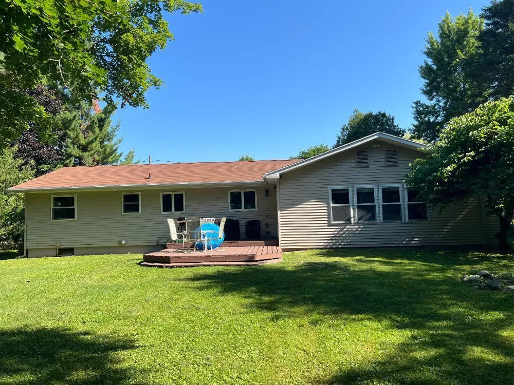 126 Johnson Street Edmore, MI 48829