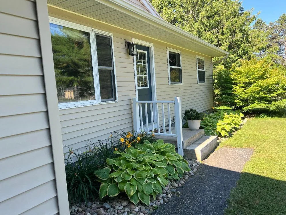 126 Johnson Street Edmore, MI 48829