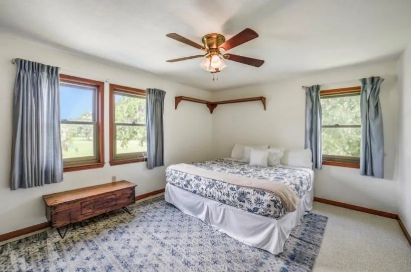 3011 Willow Oak Lane Sealy, TX 77474