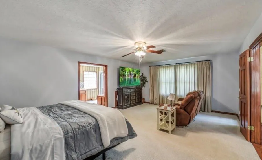 3011 Willow Oak Lane Sealy, TX 77474