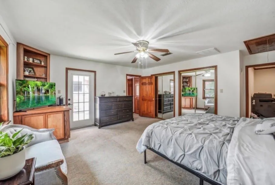 3011 Willow Oak Lane Sealy, TX 77474