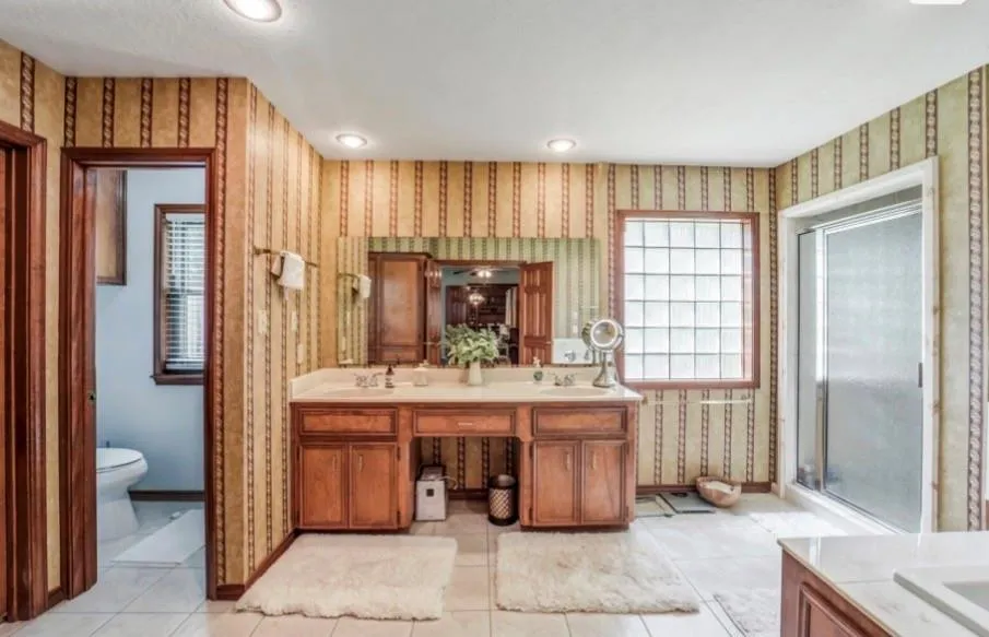 3011 Willow Oak Lane Sealy, TX 77474
