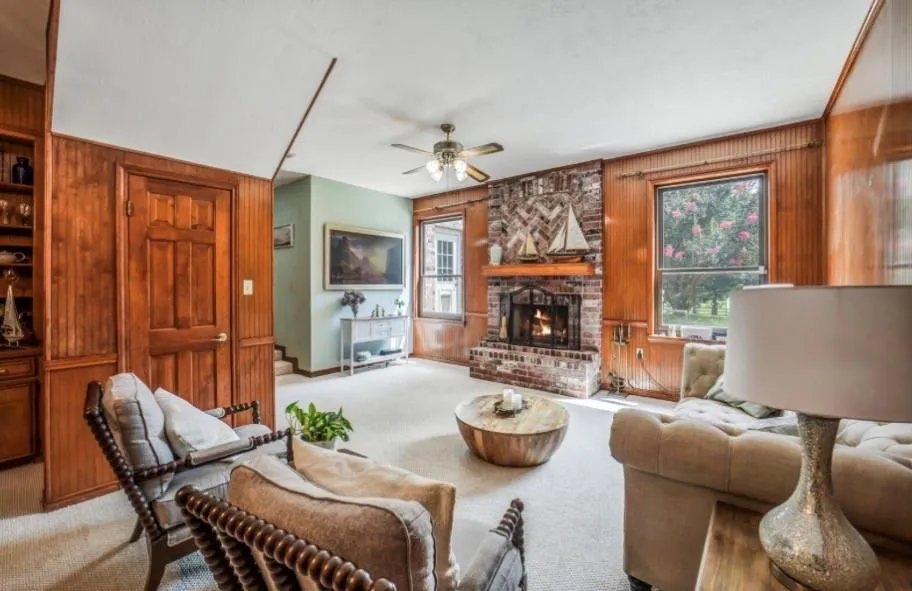 3011 Willow Oak Lane Sealy, TX 77474
