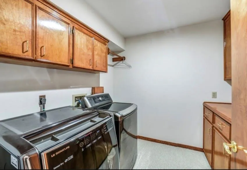 3011 Willow Oak Lane Sealy, TX 77474