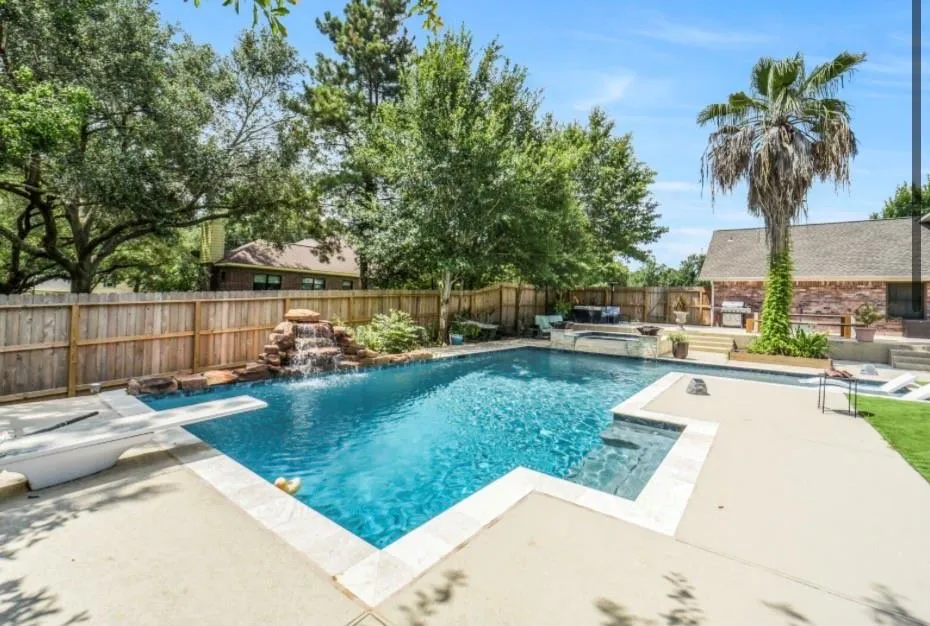 3011 Willow Oak Lane Sealy, TX 77474