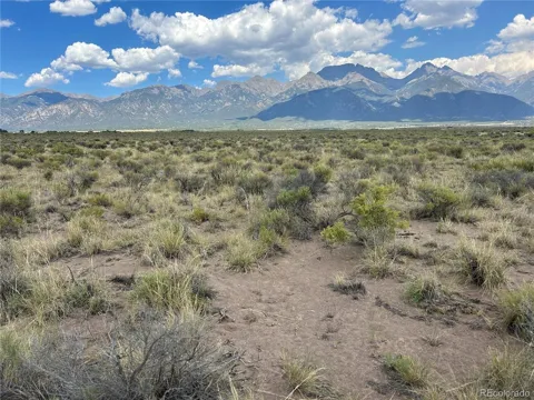 748 Sunflower Trail