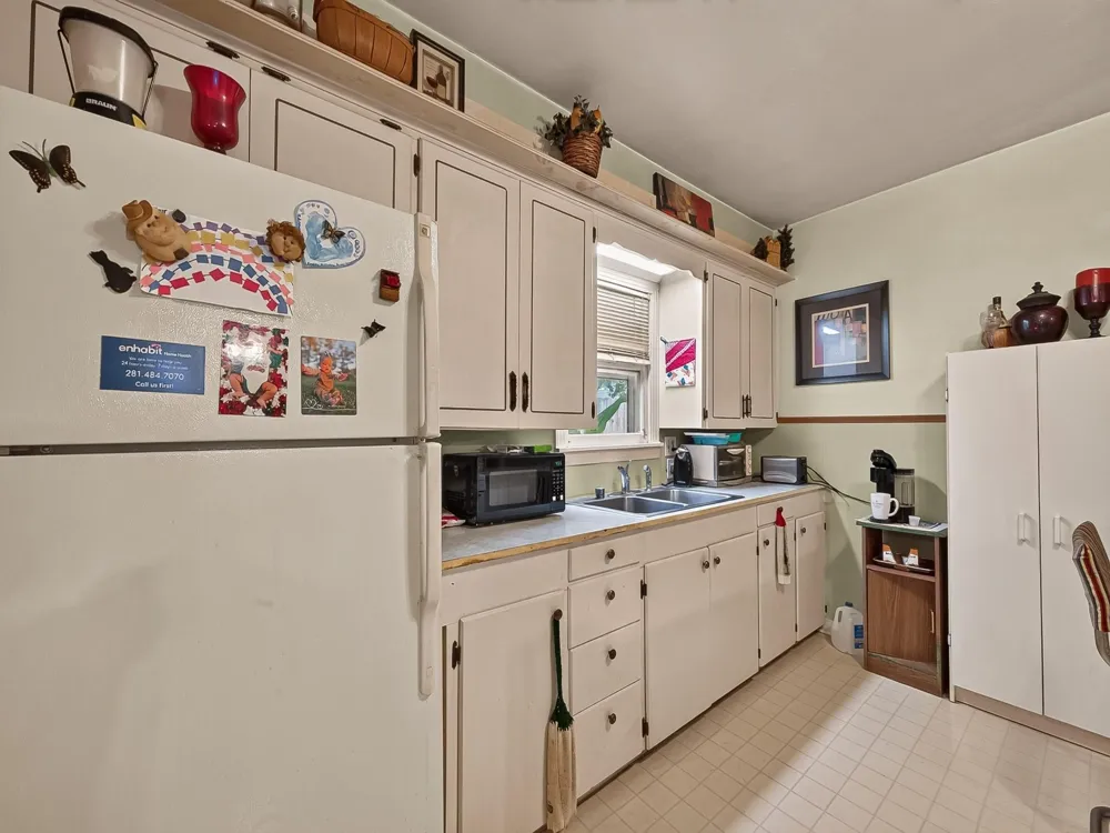 3514 Commerce Street Damon, TX 77430