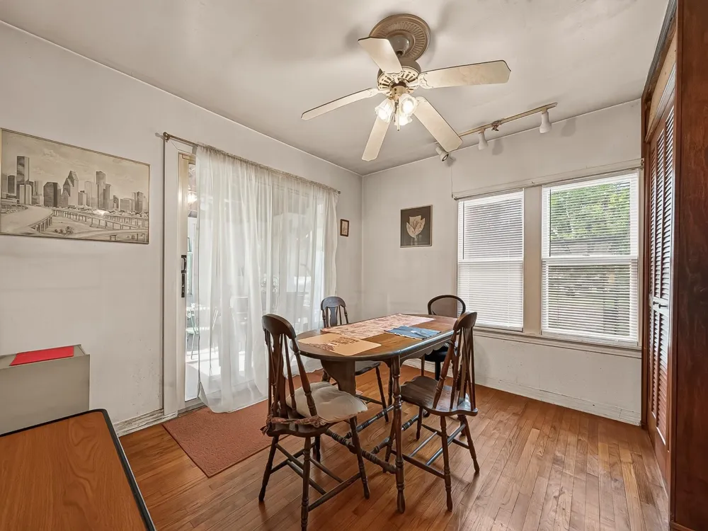 3514 Commerce Street Damon, TX 77430