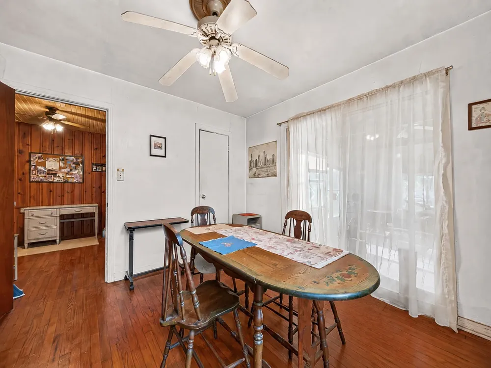 3514 Commerce Street Damon, TX 77430