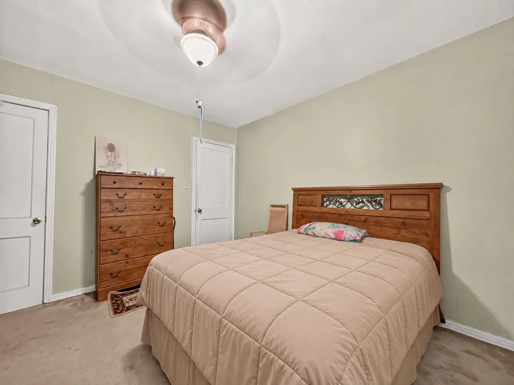 3514 Commerce Street Damon, TX 77430