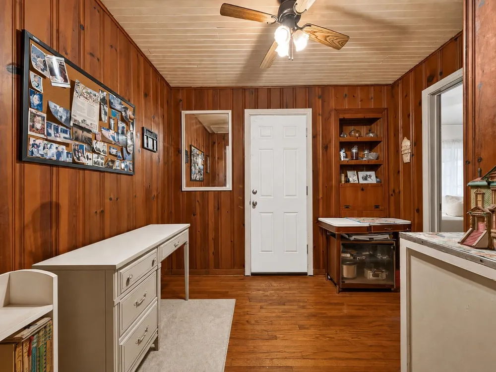 3514 Commerce Street Damon, TX 77430