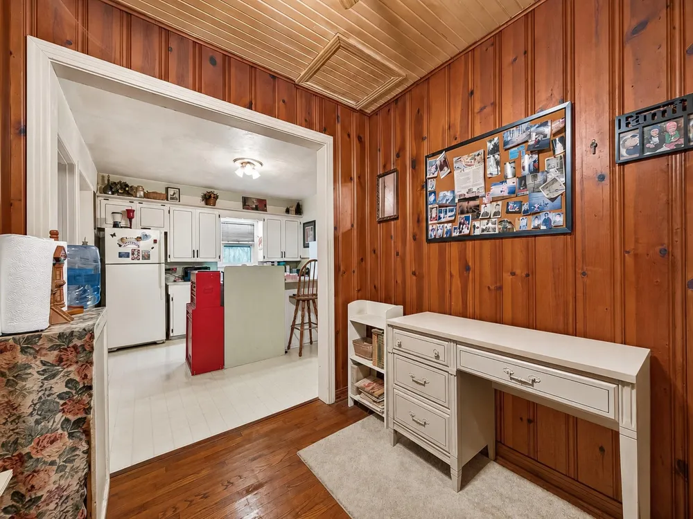 3514 Commerce Street Damon, TX 77430