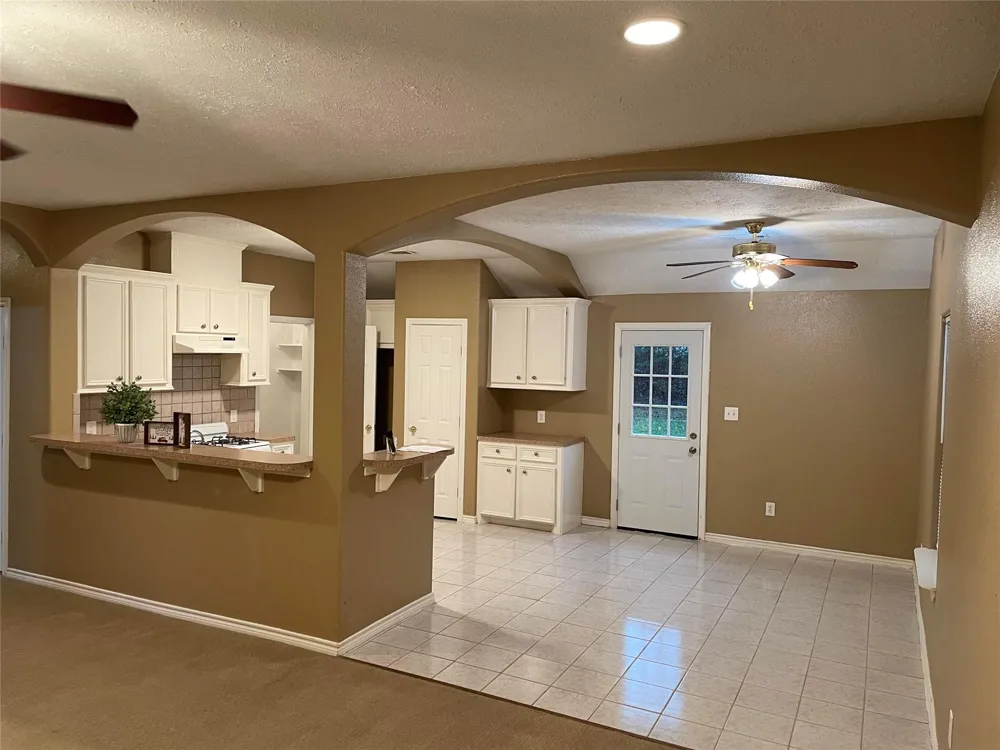 1499 E Dallas Street Conroe, TX 77301