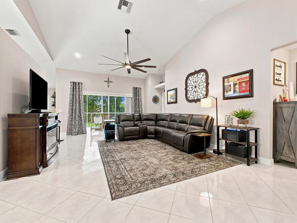 7960 Laina Lane #Unit 3 Boynton Beach, FL 33437
