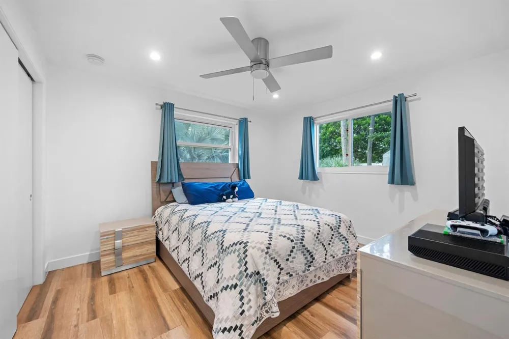 5288 SW 92nd Terrace Cooper City, FL 33328
