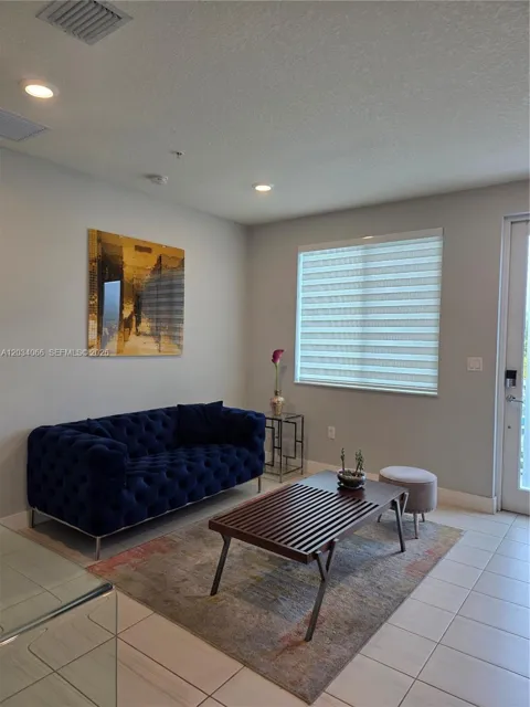 10222 NW 64th Way #302
