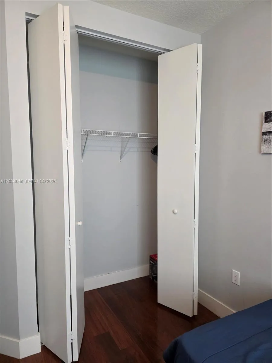 10222 NW 64th Way #302 Doral, FL 33178