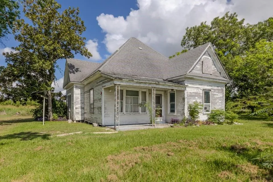 23378 State Highway 35 S Palacios, TX 77465