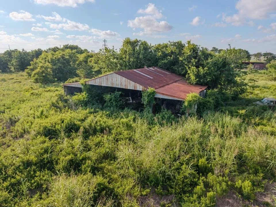23378 State Highway 35 S Palacios, TX 77465