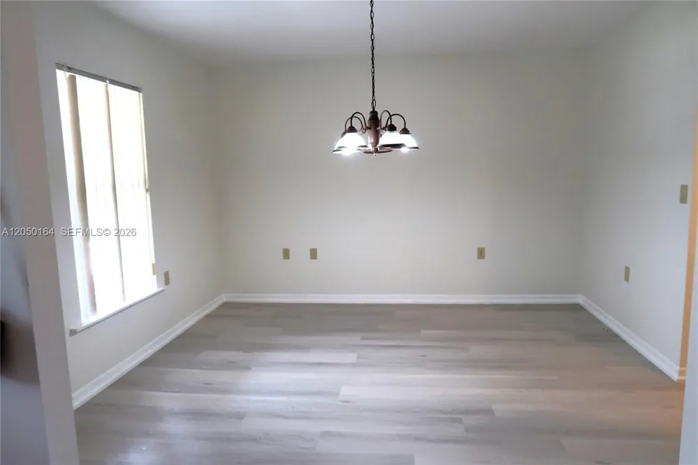 2010 2010 everlast terrace Sebring, FL 33875