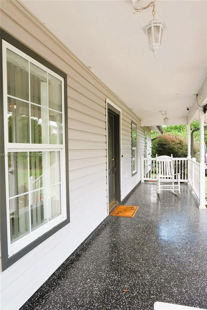 2010 2010 everlast terrace Sebring, FL 33875