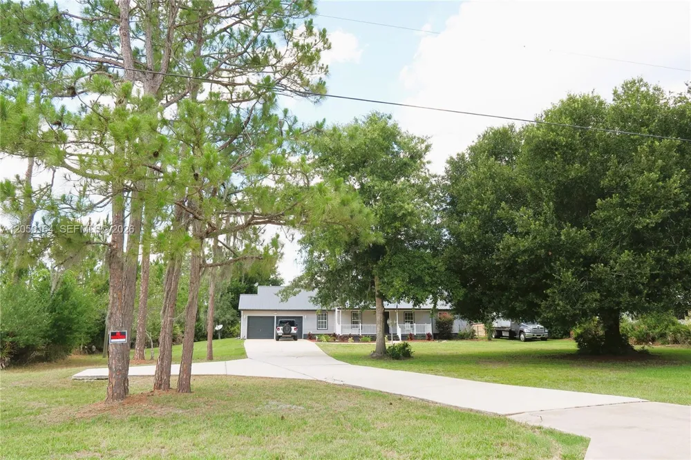 2010 2010 everlast terrace Sebring, FL 33875