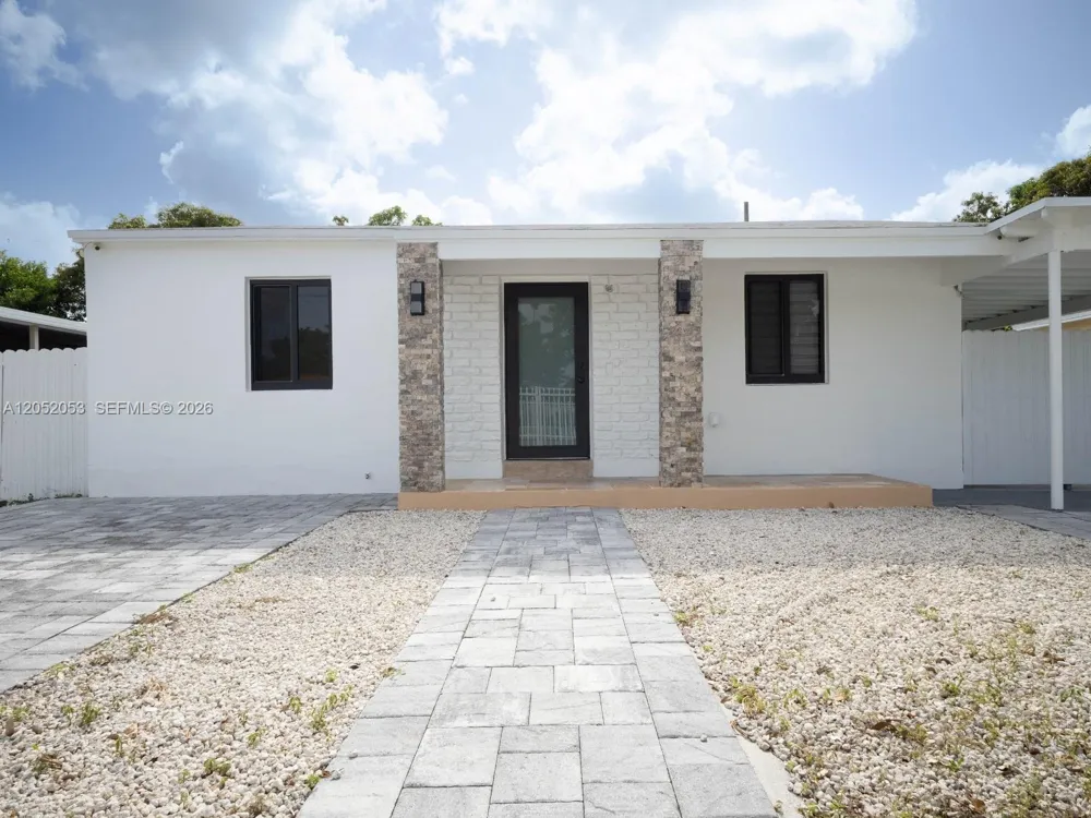 1600 NW 29th Ave Miami, FL 33125