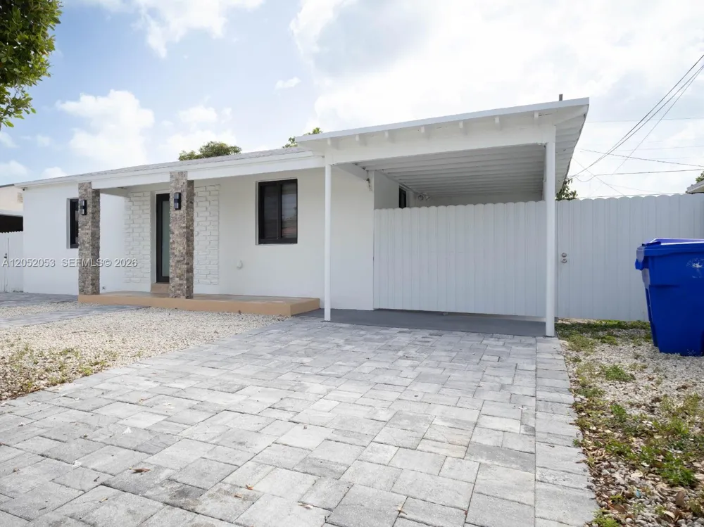 1600 NW 29th Ave Miami, FL 33125