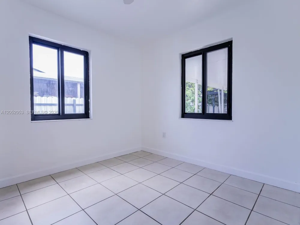 1600 NW 29th Ave Miami, FL 33125
