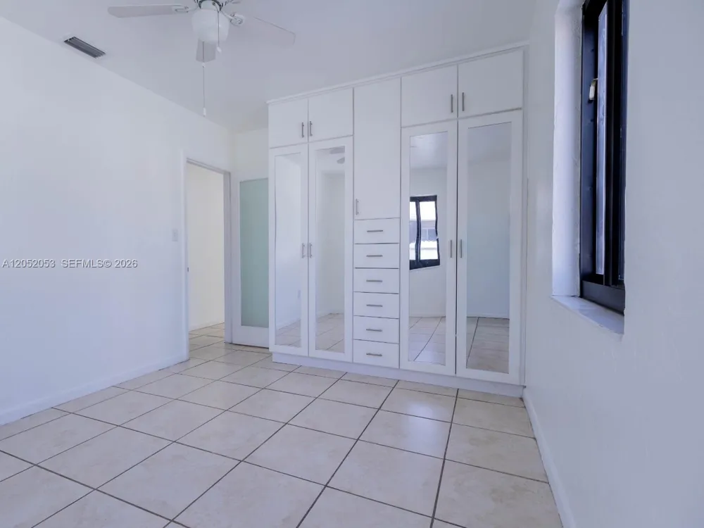 1600 NW 29th Ave Miami, FL 33125