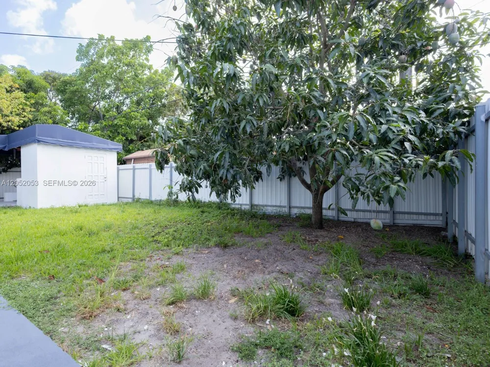 1600 NW 29th Ave Miami, FL 33125
