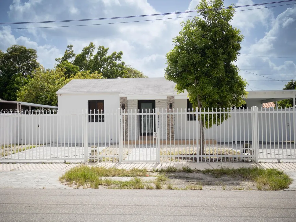 1600 NW 29th Ave Miami, FL 33125