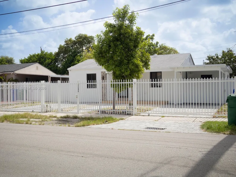 1600 NW 29th Ave Miami, FL 33125