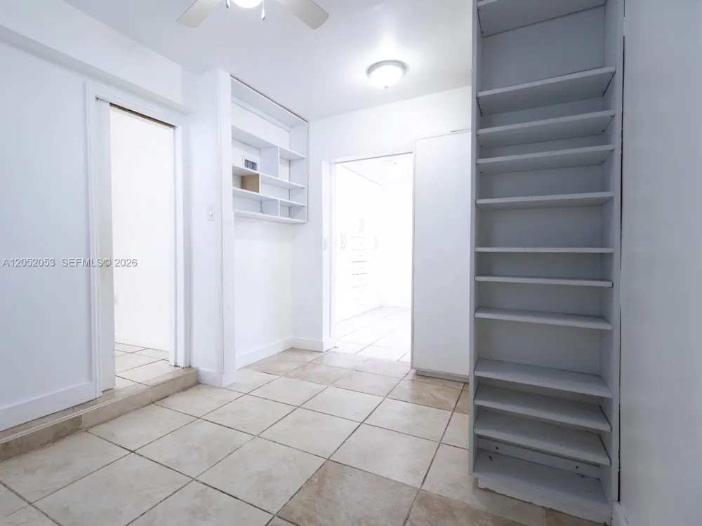1600 NW 29th Ave Miami, FL 33125