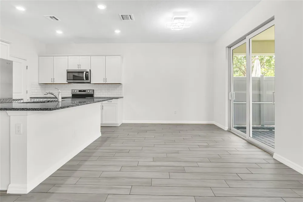 4164 Ficus St Hollywood, FL 33021