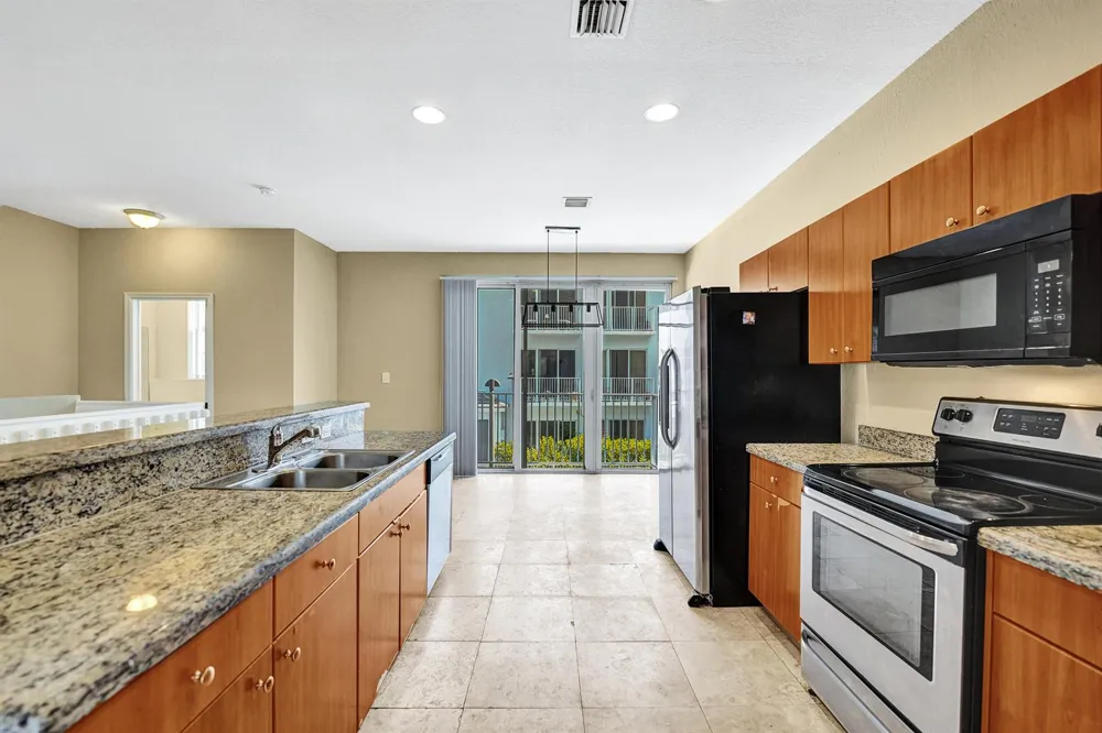 2725 NE 8th Avenue #104 Wilton Manors, FL 33334