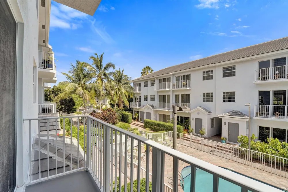 2725 NE 8th Avenue #104 Wilton Manors, FL 33334